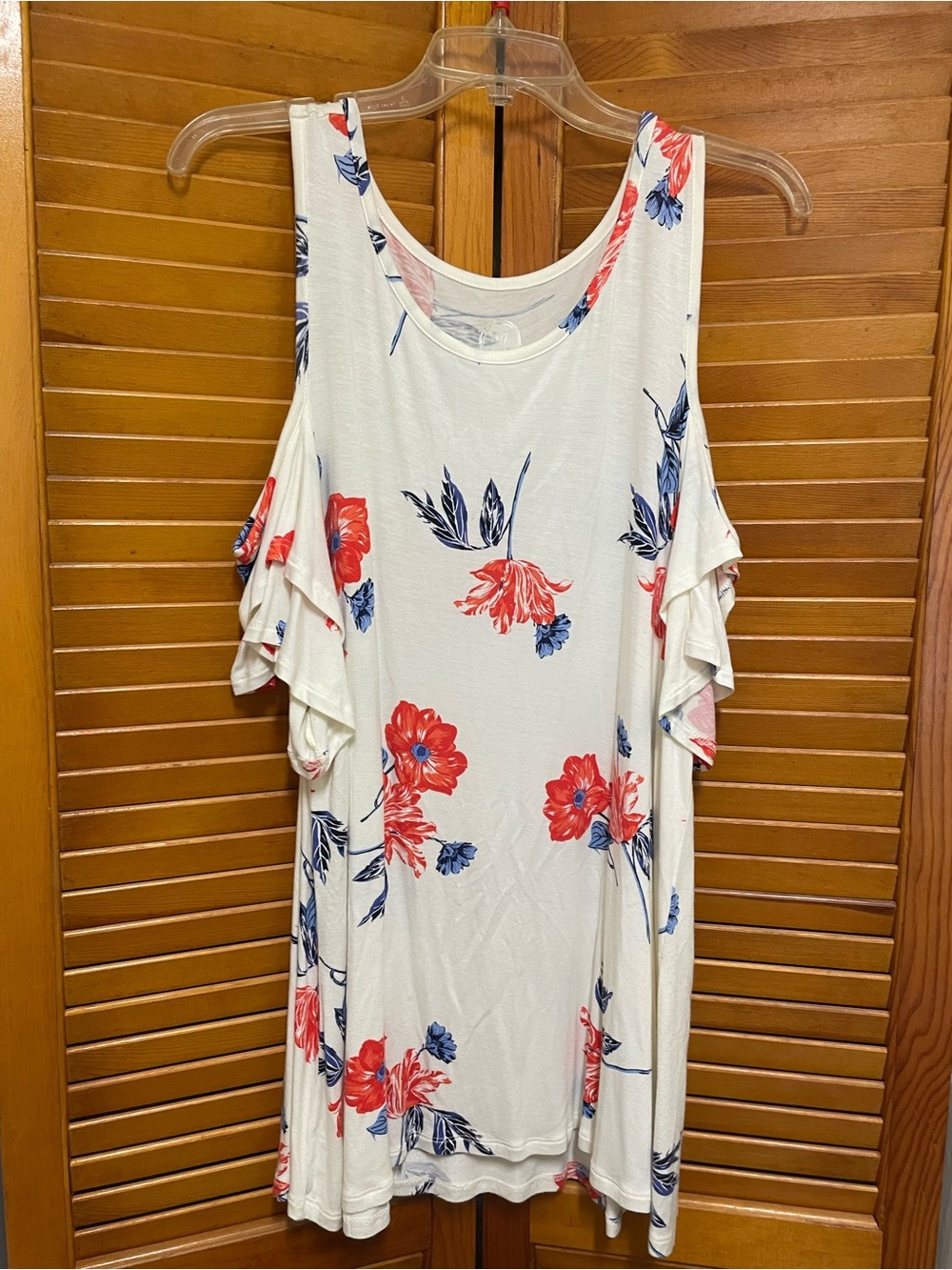 Maurices White Cold-Shoulder Tank with Red & Navy Floral Print